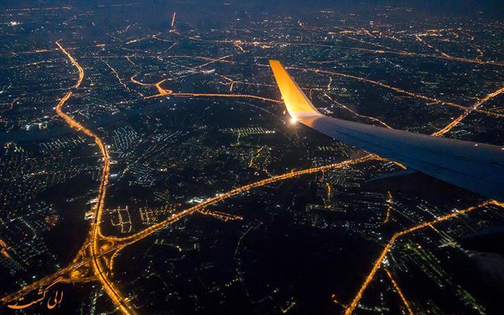 زیبایی های شب در شهرهای دنیا از پنجره هواپیما