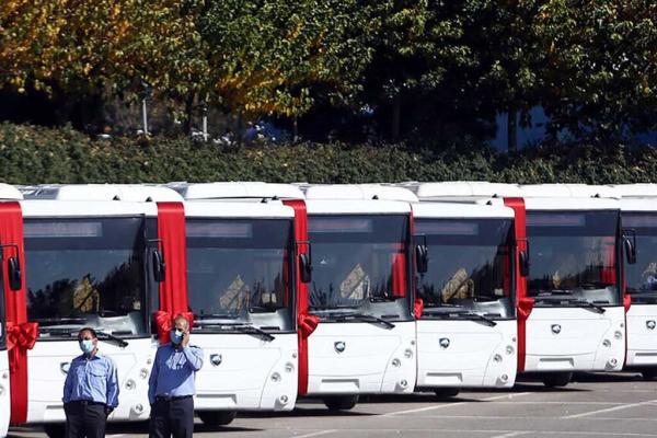 تعداد اتوبوس های مدرسه در تهران به 30 دستگاه رسید ، تزریق 550 دستگاه اتوبوس تعمیر شده به شهر