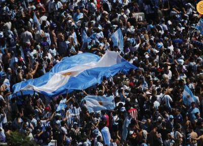 جشن قهرمانی پرشور آرژانتینی ها در بوئنوس آیرس
